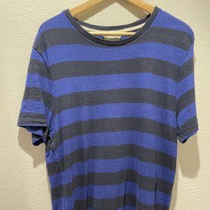 Rag & Bone Men's Blue and Black Stripe Tshirt Medium